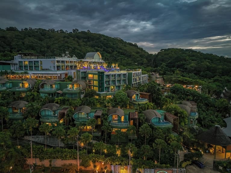 Crest Resort photo 2