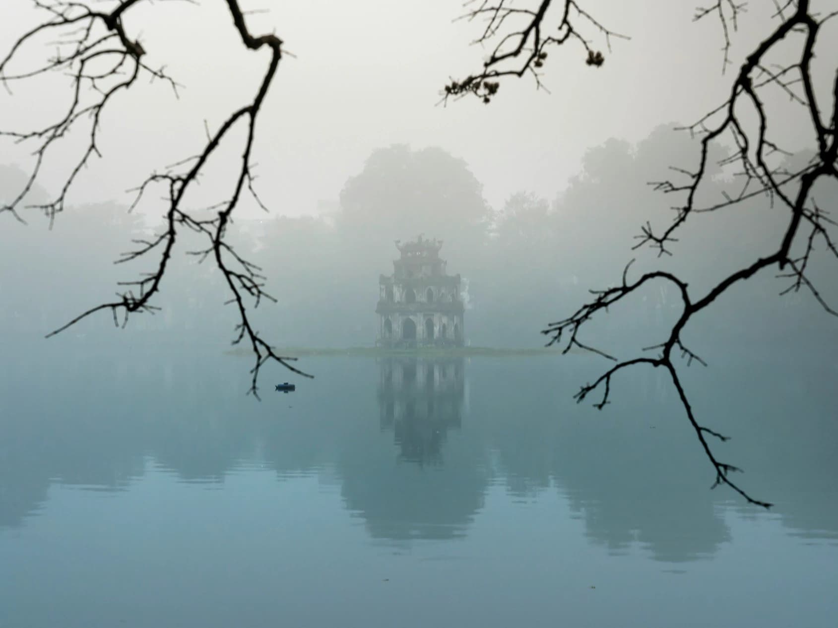 Arrival in Hanoi photo 1