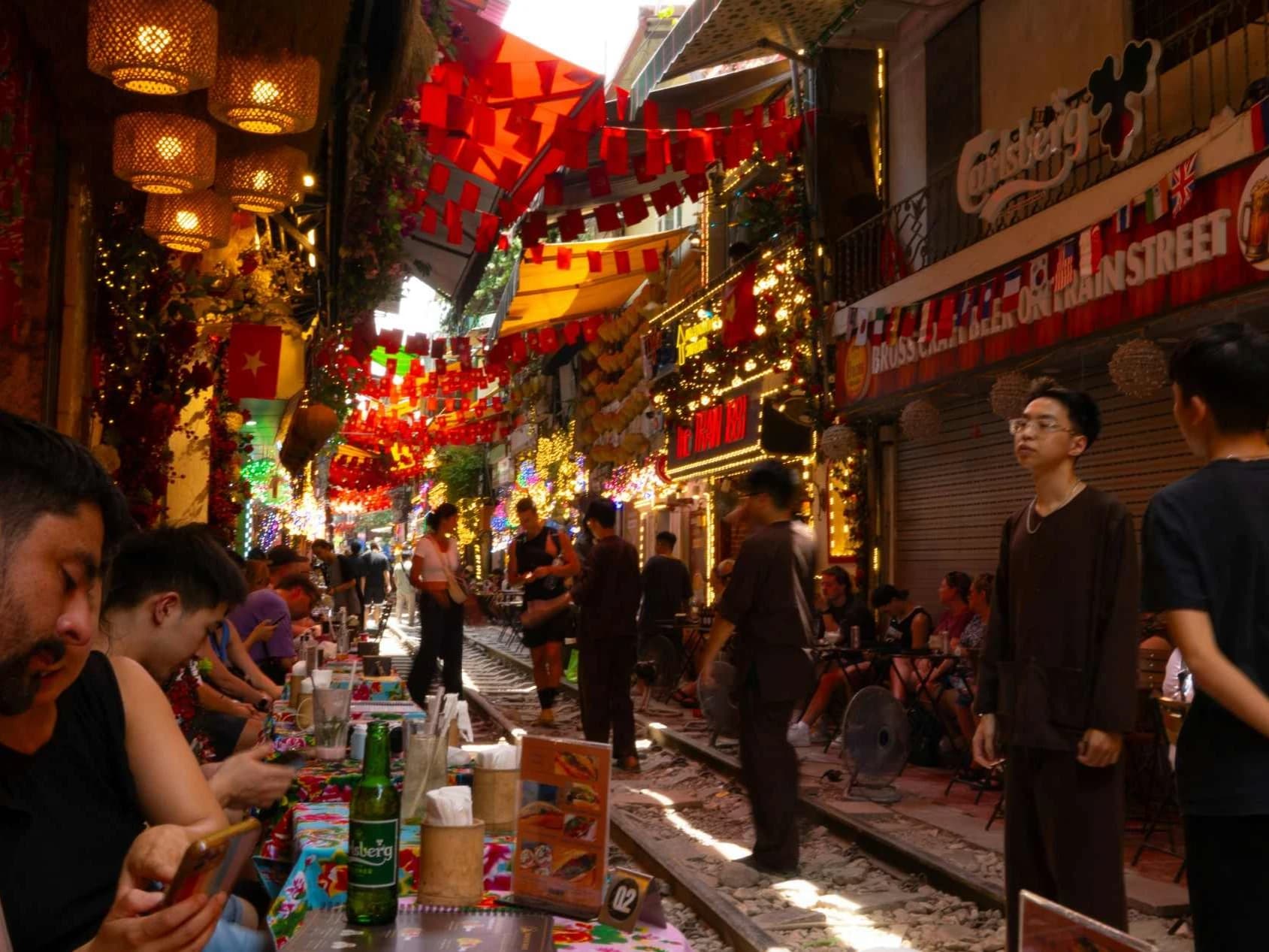 Arrival in Hanoi photo 2